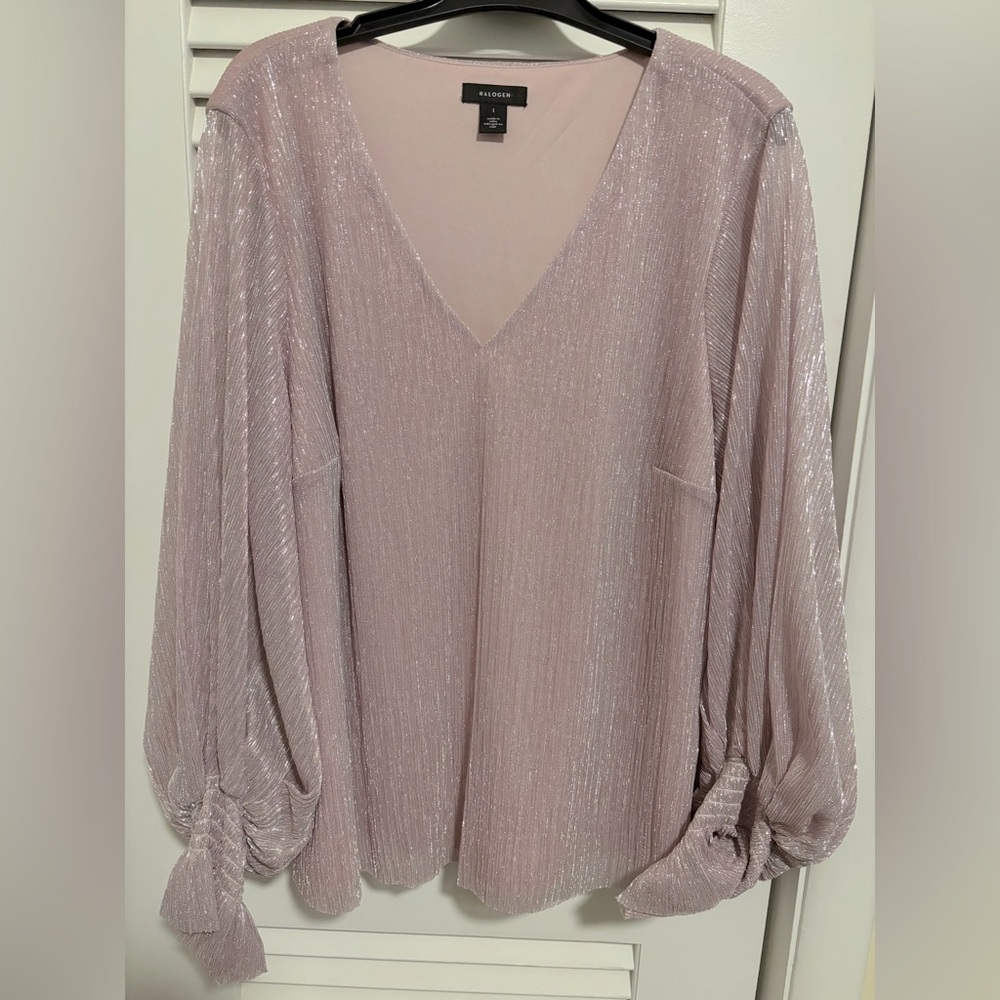 Halogen Pink V-neck w/Sparkle accents and blousy sleeves